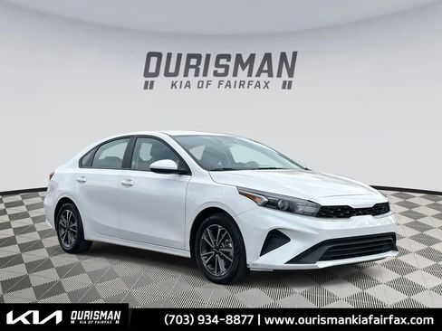 Used 2024 Kia Forte LXS image 28