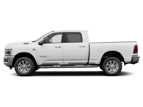 Used 2026 RAM 2500 Laramie AWD/4WD image 2
