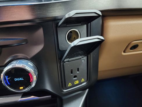 Used 2023 Ford F250 Lariat w/ Sport Appearance Package image 70