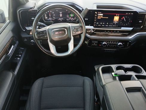 Certified 2024 GMC Sierra 2500 SLE w/ SLE Convenience Package image 12