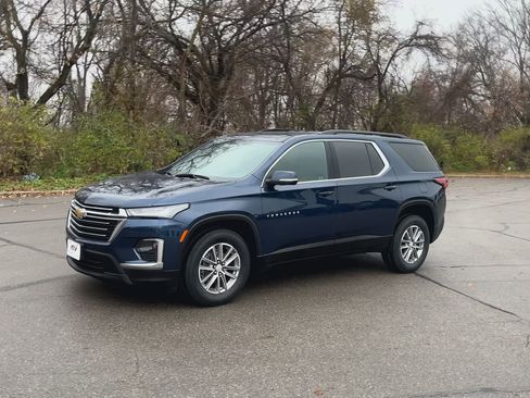 Certified 2023 Chevrolet Traverse LT image 5