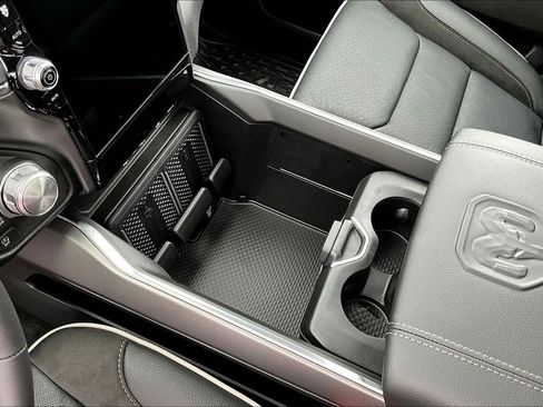 New 2026 RAM 1500 Laramie w/ Night Edition AWD/4WD image 8