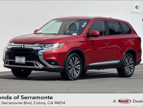 Used 2019 Mitsubishi Outlander SE FWD image 1
