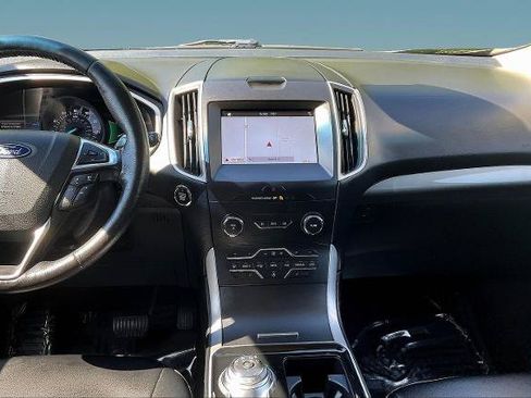 Used 2019 Ford Edge SEL w/ Equipment Group 201A AWD/4WD image 9
