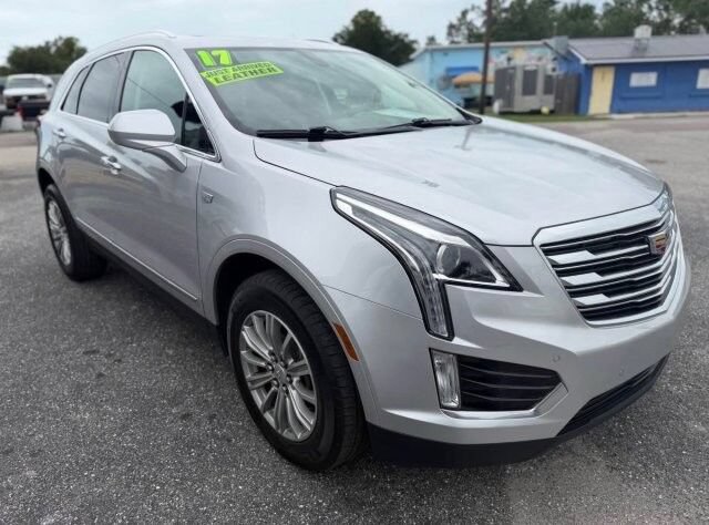 Used 2017 Cadillac XT5 Luxury FWD image 3