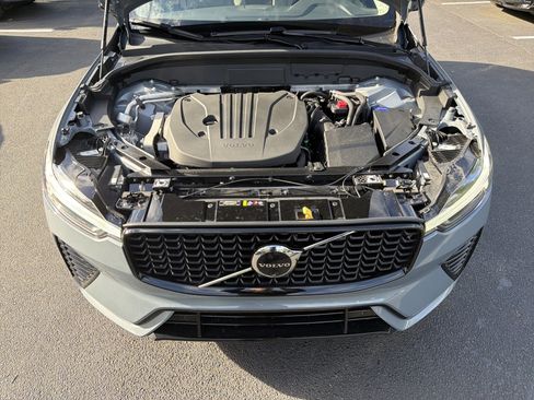 Used 2024 Volvo XC60 B5 Plus w/ Protection Package Premier AWD/4WD image 36