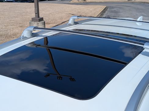 Used 2025 INFINITI QX60 Sensory w/ Vision Package image 14