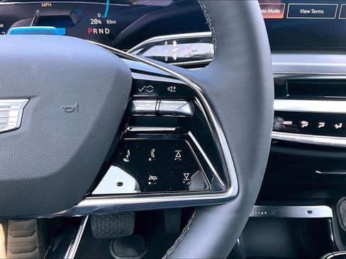 New 2026 Cadillac Lyriq Luxury RWD image 24