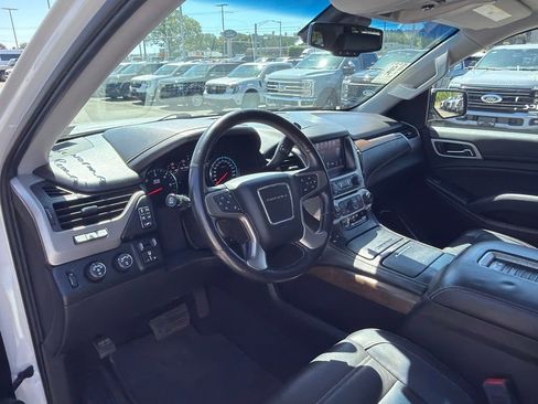 Used 2018 GMC Yukon XL Denali w/ Denali Ultimate Package AWD/4WD image 8