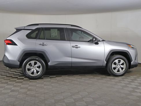 Used 2023 Toyota RAV4 LE FWD image 15