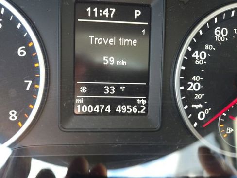 Used 2016 Volkswagen Tiguan S image 9