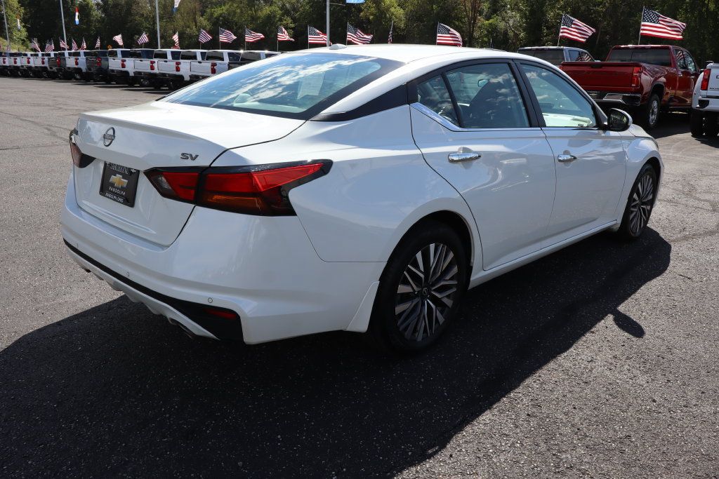 Used 2024 Nissan Altima 2.5 SV w/ SV Premium Package FWD image 36