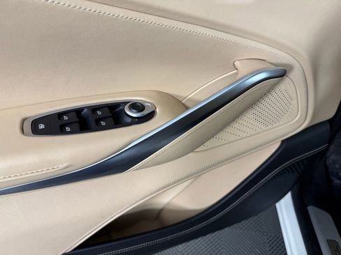 Used 2021 Aston Martin DBX AWD/4WD image 20