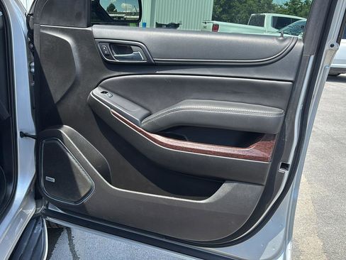 Used 2019 GMC Yukon SLT AWD/4WD image 25