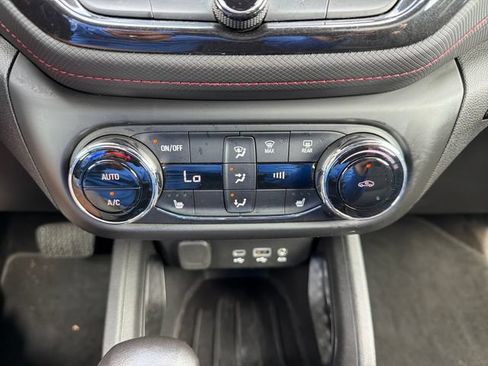 Used 2023 Chevrolet TrailBlazer RS w/ Convenience Package AWD/4WD image 14