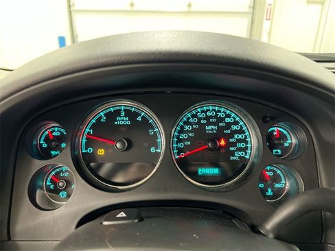 Used 2013 GMC Yukon XL Denali image 11