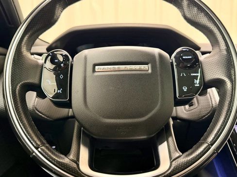 Used 2018 Land Rover Range Rover Velar R-Dynamic SE image 16