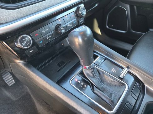 Used 2022 Jeep Compass Latitude w/ Sun and Sound Group image 20