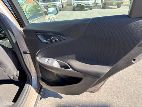 Used 2023 Chevrolet Malibu LT FWD image 13