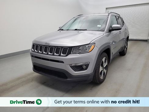 Used 2019 Jeep Compass Latitude w/ Popular Equipment Group FWD image 1