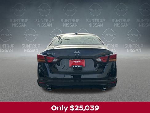 New 2025 Nissan Altima 2.5 SR image 6