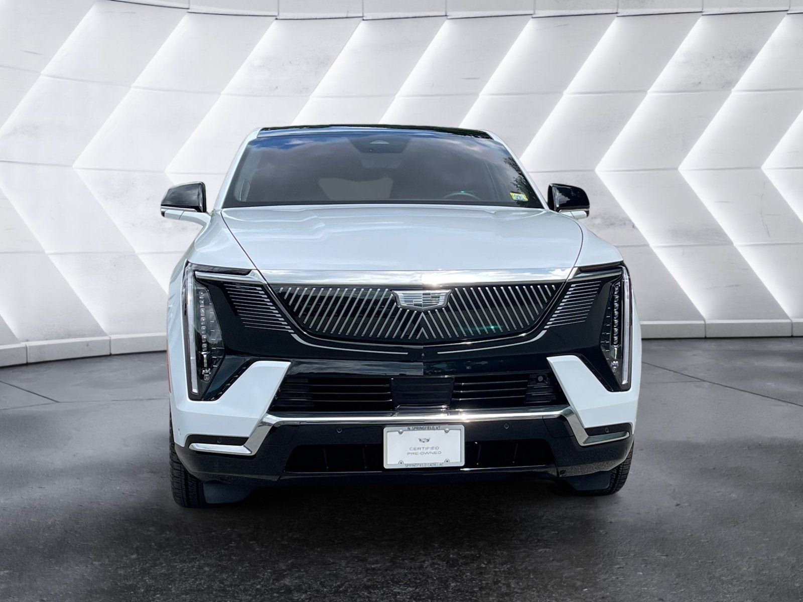 Certified 2026 Cadillac Escalade IQ Luxury 2 AWD/4WD image 9