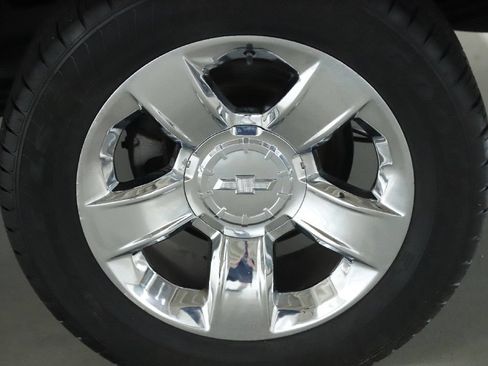 Used 2016 Chevrolet Silverado 1500 LTZ w/ LTZ Plus Package AWD/4WD image 39