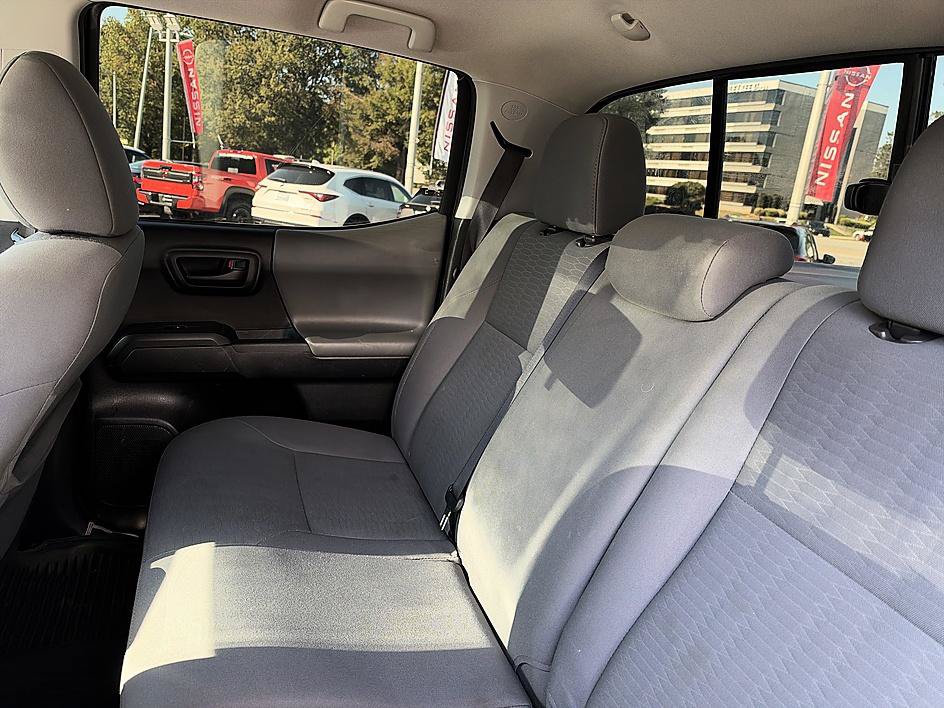 Used 2017 Toyota Tacoma 2WD Double Cab image 16