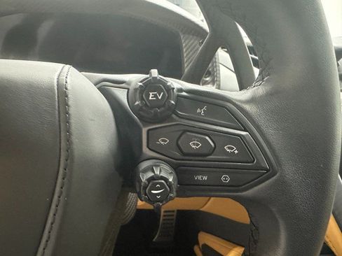 Used 2024 Lamborghini Revuelto AWD/4WD image 35