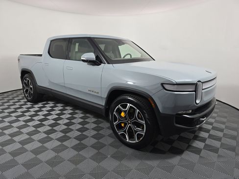 Used 2023 Rivian R1T Adventure AWD/4WD image 7