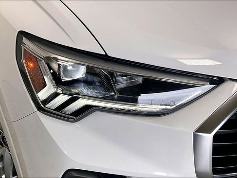 Used 2024 Audi Q3 2.0T Premium Plus w/ Premium Plus Package image 28