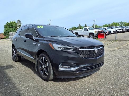 Used 2020 Buick Enclave Essence w/ Sport Touring Edition image 3