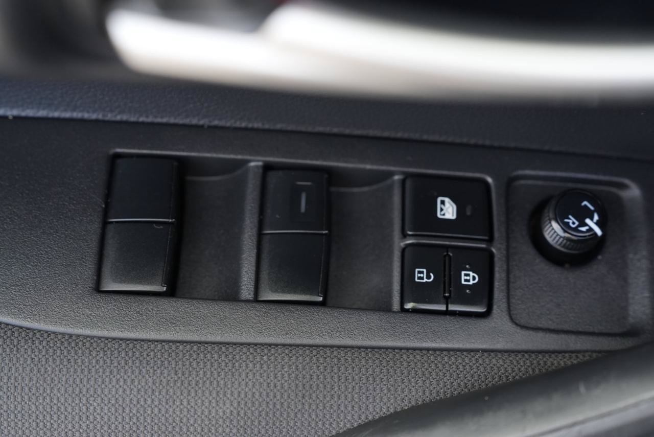 Used 2020 Toyota Corolla LE FWD image 23