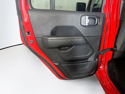 Used 2025 Jeep Wrangler Sahara w/ Safety Group image 24