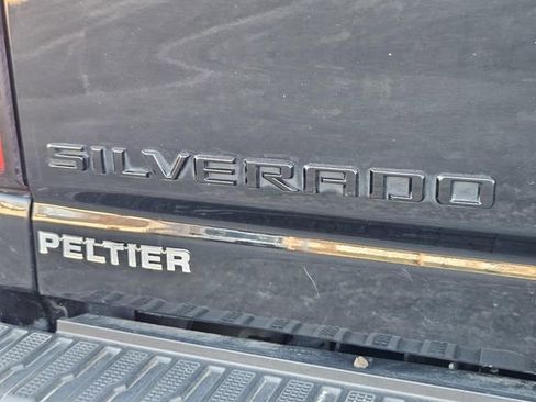 Used 2024 Chevrolet Silverado 2500 LT w/ Midnight Edition image 12