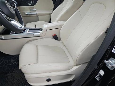 Used 2026 Mercedes-Benz GLB 250 image 15