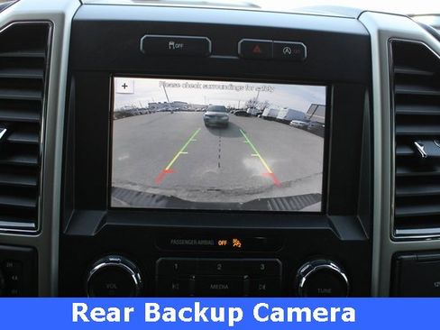 Used 2018 Ford F150 Lariat image 3