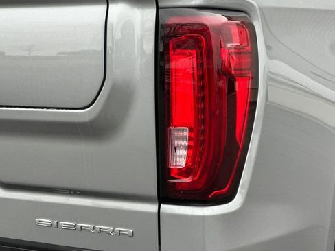 Used 2025 GMC Sierra 1500 Denali AWD/4WD image 25