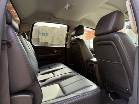 Used 2013 Chevrolet Silverado 2500 LTZ w/ LTZ Plus Package image 13