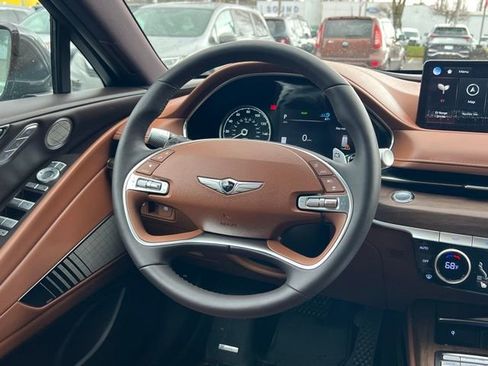 Used 2024 Genesis G80 image 11