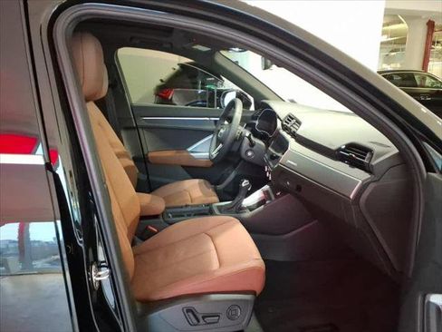 Certified 2025 Audi Q3 2.0T Premium image 21