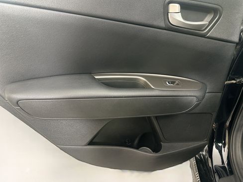 Used 2020 Kia Optima LX FWD image 25