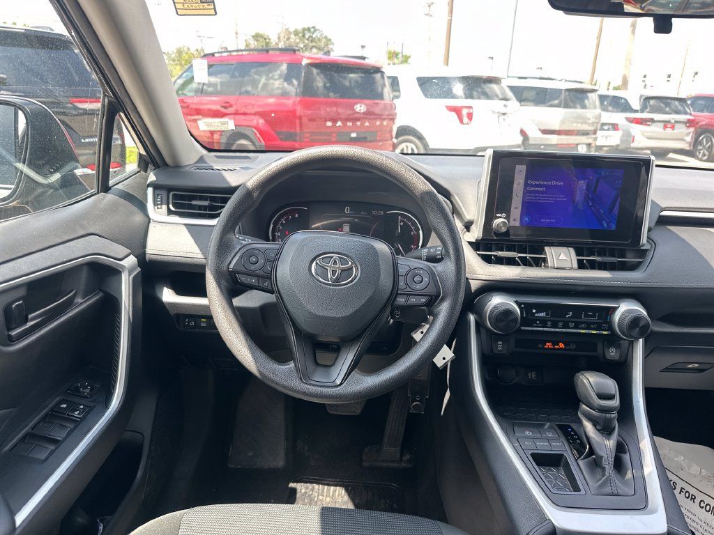 Used 2026 Hyundai Elantra Sport FWD image 31