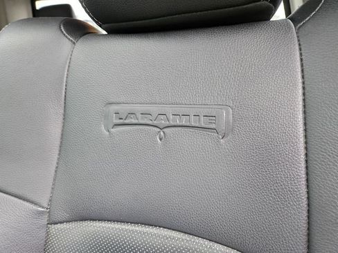 Used 2015 RAM 1500 Laramie w/ Convenience Group AWD/4WD image 20
