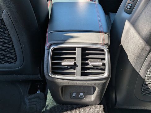 Used 2025 Genesis G70 3.3T Advanced w/ Sport Prestige Package image 27