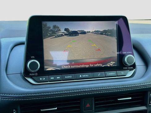 Used 2021 Nissan Rogue S FWD image 29