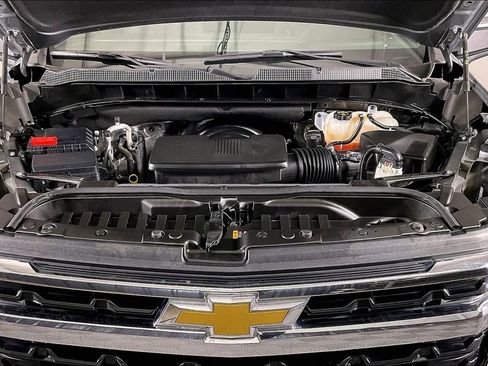 Used 2025 Chevrolet Silverado 1500 LT AWD/4WD image 13