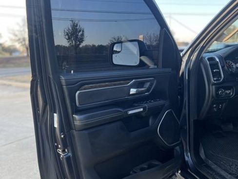 Used 2019 RAM 1500 Laramie image 21