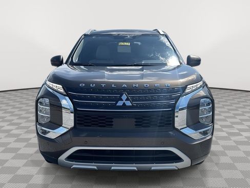 Used 2022 Mitsubishi Outlander SEL image 3