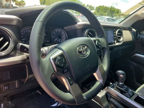 Used 2023 Toyota Tacoma SR5 RWD image 18